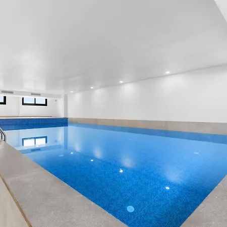 Daire Globalstay Modern 1br With Infinity Pool *